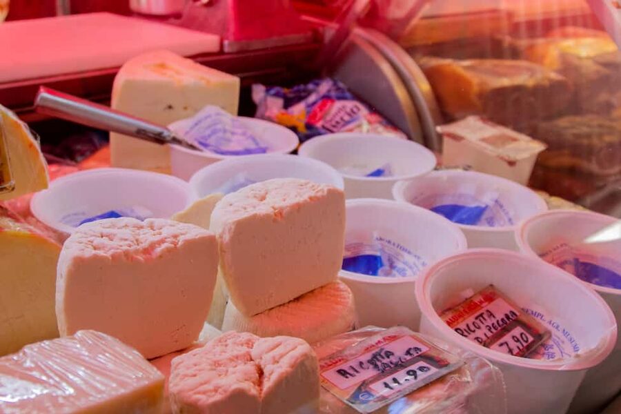 Cooking class, visit to the Catania market and light lunch - Key points at a glance