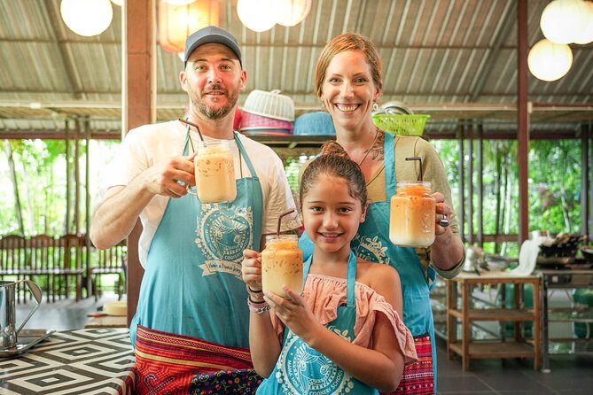 Cooking Class with Organic Farm in Chiang Mai at Mama Noi - The organic farm and kitchen garden