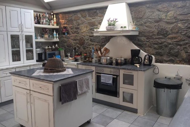 Cooking Classes in Mykonos Greece - How the five-hour class unfolds