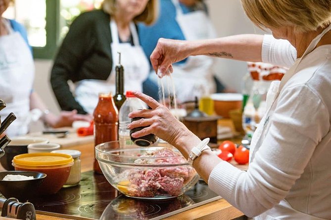 Cooking Classes in Provence at La Belugue - A farmhouse cooking class instead of a kitchen demonstration