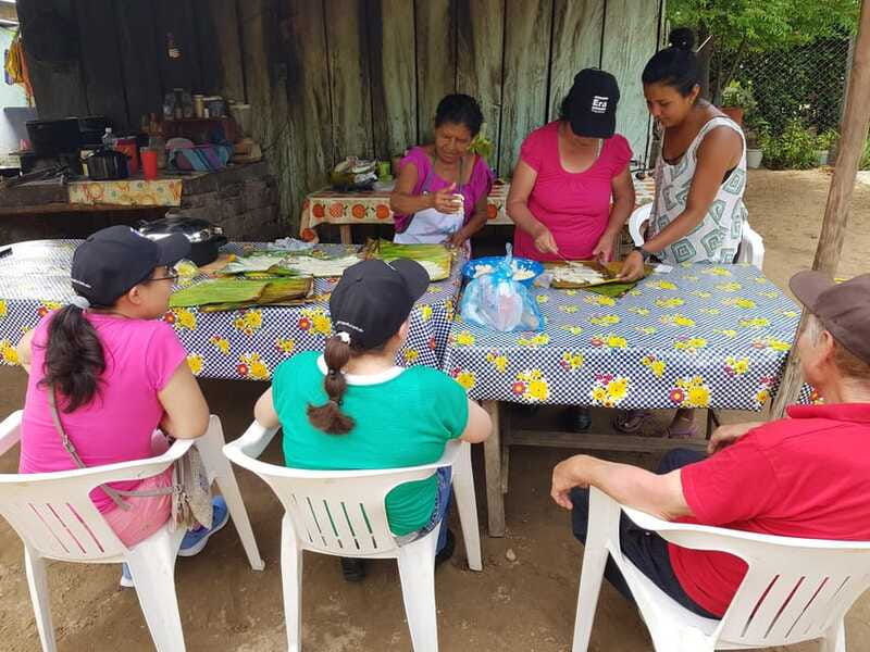 Cooking classes in Puerto Escondido (Learn how to cook Mole de Oaxaca). - The San José Manialtepec stop