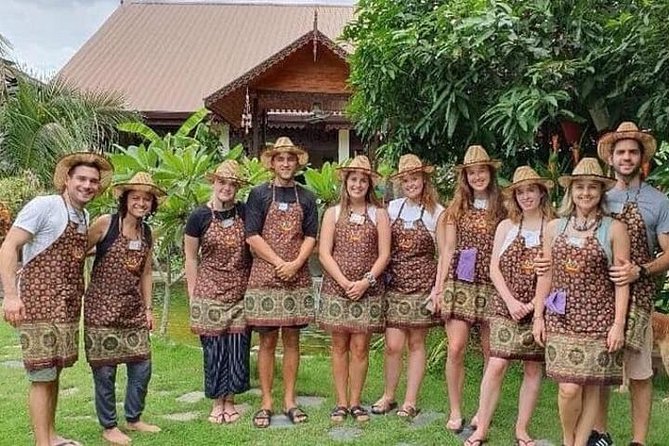 Cooking Evening Class Chiang Mai Visit Organic Garden and Market - Six dishes, six choices, and your own cooking station