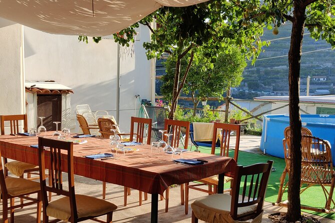 Cooking experience in Minori with a view of the Amalfi Coast - What the small group format means