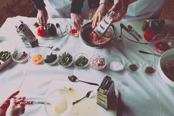 Cooking experience in the most beautiful garden near Rethymno - Transport, weather, and practical planning