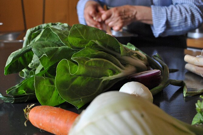 Cooking lessons - Learning by cooking, not just watching