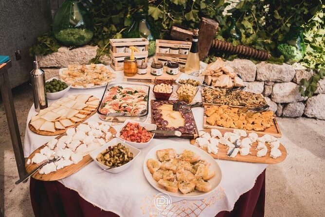 Cortecorbo Irpinia-wines: tour of the vineyards- Cooking class- wine tasting - What the $179.81 price really covers