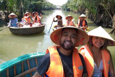 Countryside bike tour, basket boat and cooking class