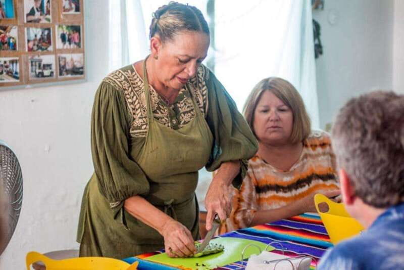 Cozumel: Cooking Class with Josefina - Starting at El Mercado in Cozumel