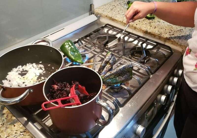 Cozumel: Private Cooking Class in a Family Kitchen - Start at the Benito Juarez Statue in San Miguel