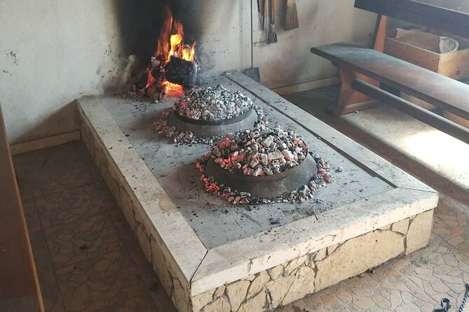 Croatian Traditional Cuisine: Peka Cooking Lesson - A family table, not a standard restaurant