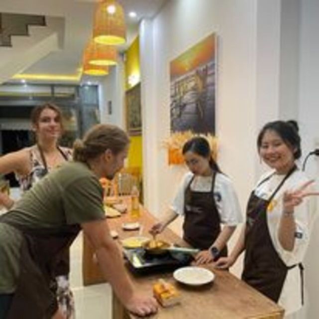 Da Nang: Cooking Class and tasting Pho with Local Girl - Passion fruit juice and the meal afterward