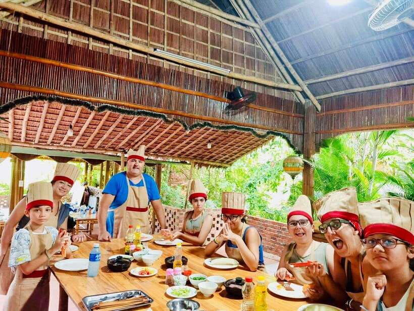 Da Nang/Hoi An: Market Tour, Basket Boat Ride, Cooking Class - Key Points