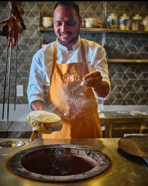 Da Nang: Tandoori Naan Bread-Making Class - Shaping plain, garlic, butter, and stuffed naan