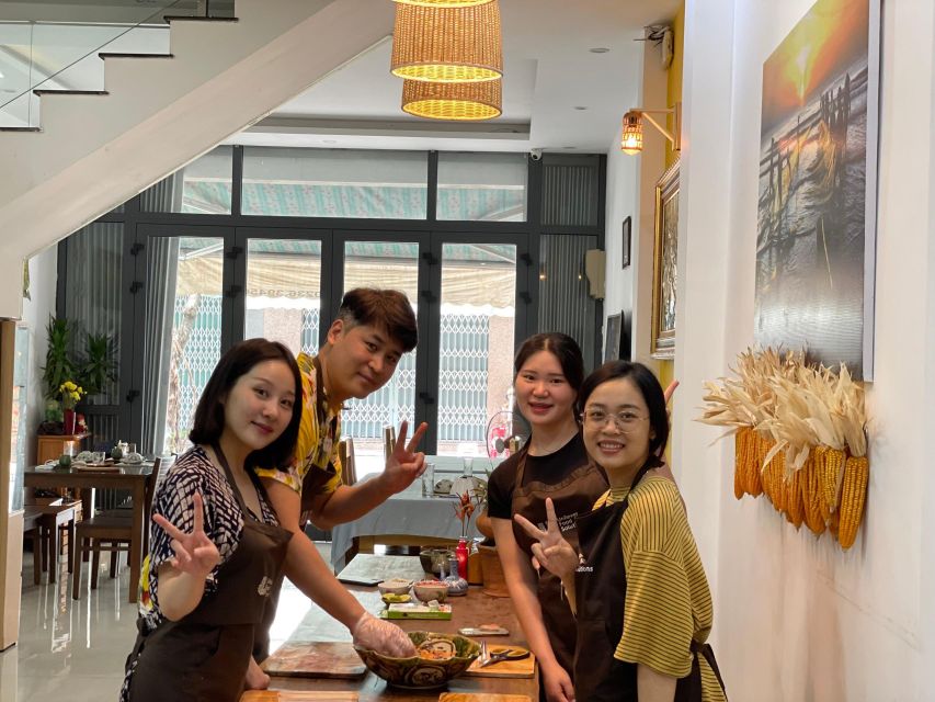 Da Nang: Traditional Cooking Class with meal in Local Family - Passion juice and the shared meal