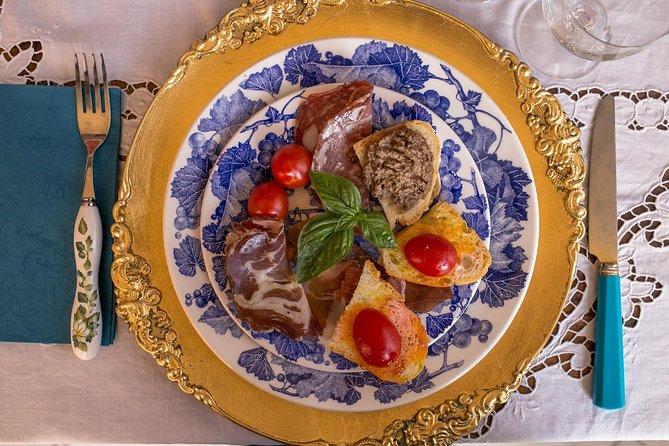 Dining experience at a local's home in Arezzo with show cooking - Should you book the Arezzo home dining experience?