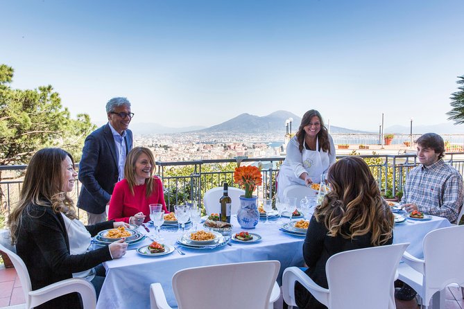 Dining Experience at a local's Home in Santa Margherita Ligure with Show Cooking - What the private format adds