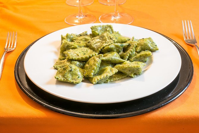 Dining experience with cooking demo and wines in Rapallo - Why the private format is worth the price