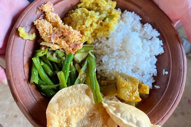 Ella Sri Lanka Cooking Class Experience - The traditional stove and clay pots