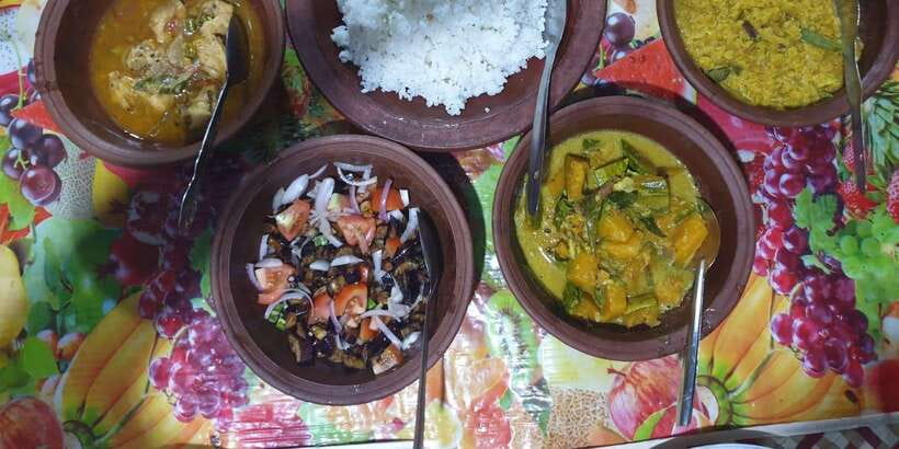 Ella: Sri Lankan Cooking Class with Neranji at Homestay - Arriving at the homestay kitchen