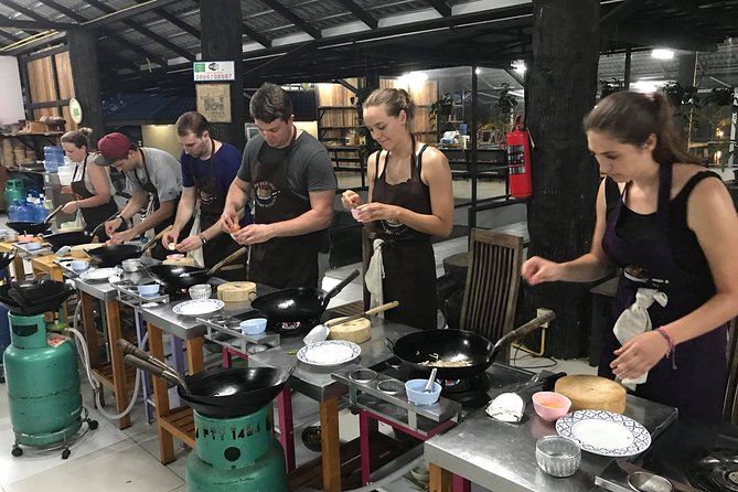 Evening Cooking Class in Organic Farm with Local Market Tour - Key points to know before booking