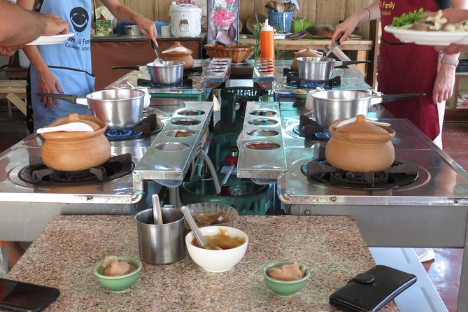 Evening Thai cooking class - Soup and appetizer, two different sides of Thai cooking