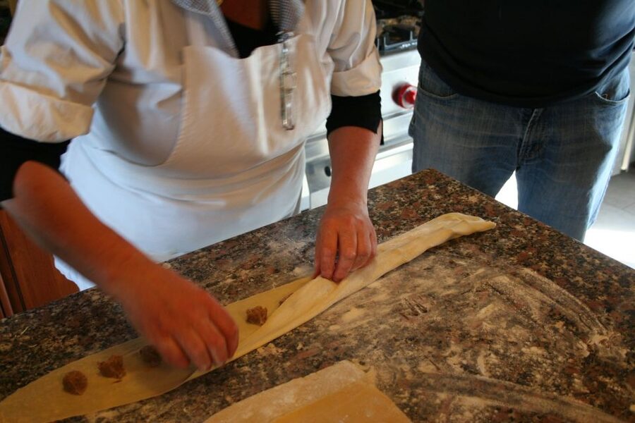 Exclusive cooking class in Roman countryside with local chef - Why the small group matters