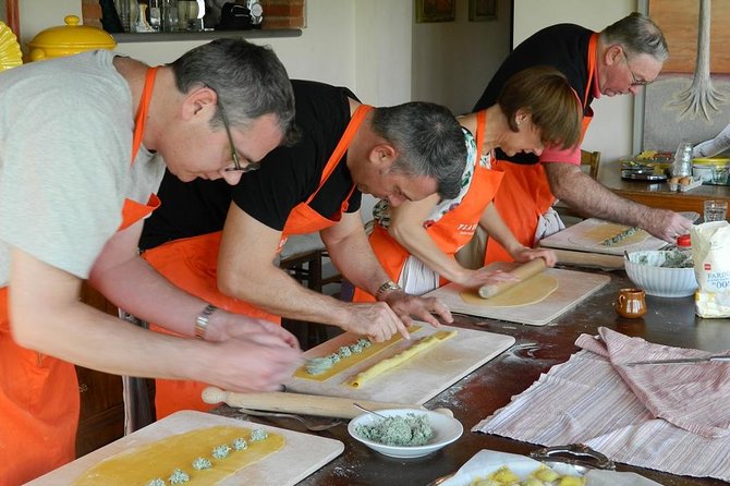 Exclusive Cooking Lessons in Tuscany with a Professional Chef - Key points at a glance