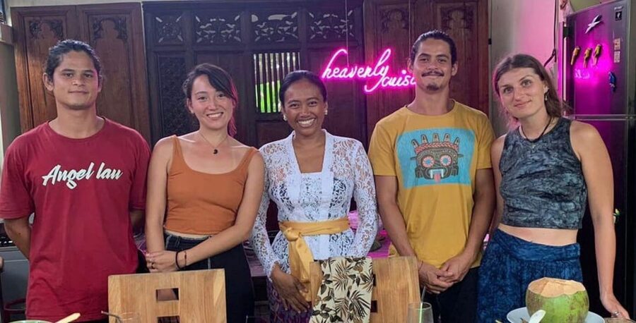 Experience the Art of Cooking Authentic Balinese Cuisine - What the cooking session feels like