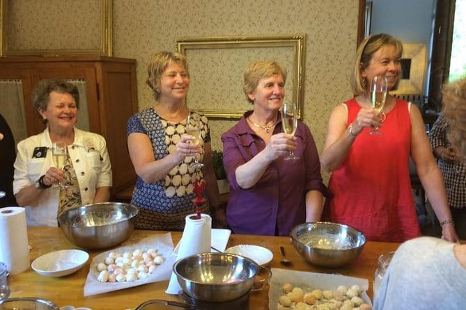 Express Pasta-Making Lesson with Gourmet Dinner - A Florence evening built around pasta