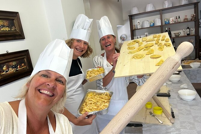 Fettuccine & Ravioli Class in Assisi’s Home-Style Cooking School - What makes this more personal than a standard meal