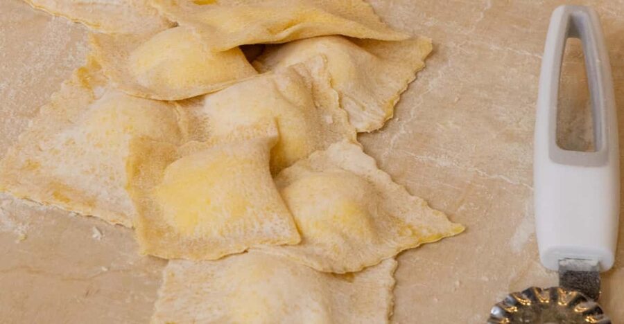 Fettuccine, Ravioli & Tiramisu Cooking Class in Rome - Kneading and rolling fresh pasta