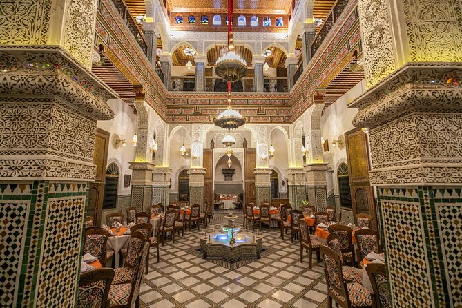 Fez Cooking Class at Palais bab sahra - Choosing between tagine, couscous, and salads