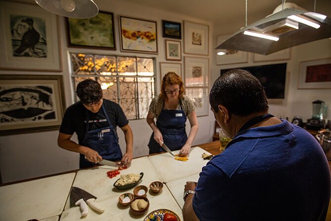 Flavors of Oaxaca: Cooking Class with No Set Menu and Local Market Tour - How the $75 price measures up