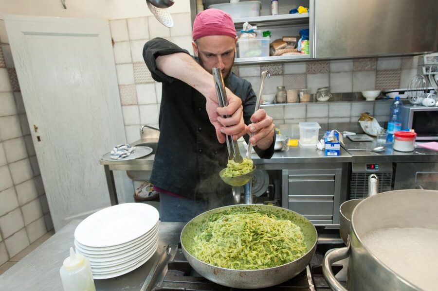 Florence: Authentic Pasta Making Class - Unlimited Tuscan Wine, With a Little Common Sense