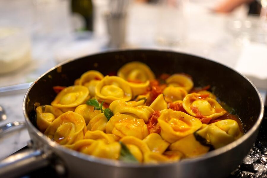 Florence: Cooking Class with Local Food Market Tour - Why the Central Market makes the class better