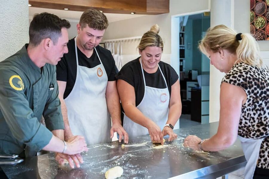 Florence: Handmade Pasta & Dessert Class with Unlimited Wine - What the three-hour Florence class is really like