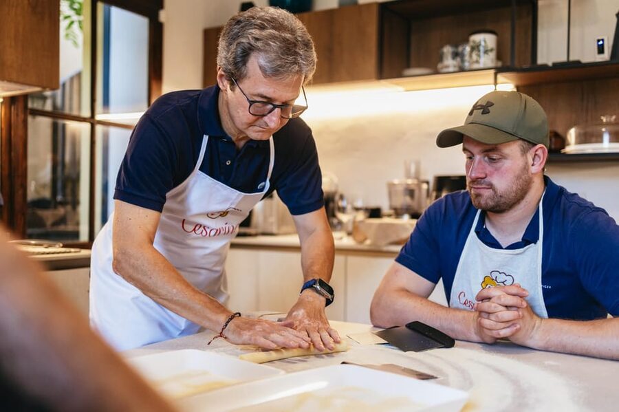 Florence: Pasta and Tiramisu Cooking Class with Local Host - What the three hours really include