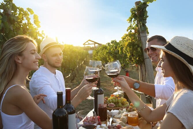 Florence: Pasta Cooking Class with Unlimited Wine - What makes the location worthwhile