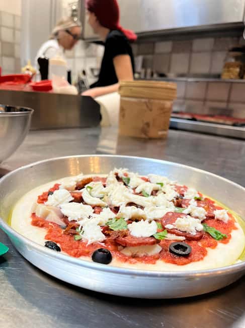 Florence: Pizza and Gelato Cooking Class - Making two gelato flavors
