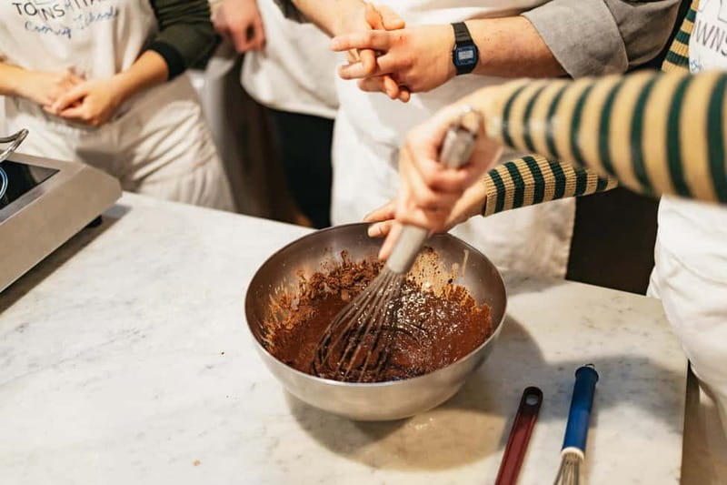 Florence: Premium Pasta and Gelato Cooking Class - Timing, meeting point, and what to bring