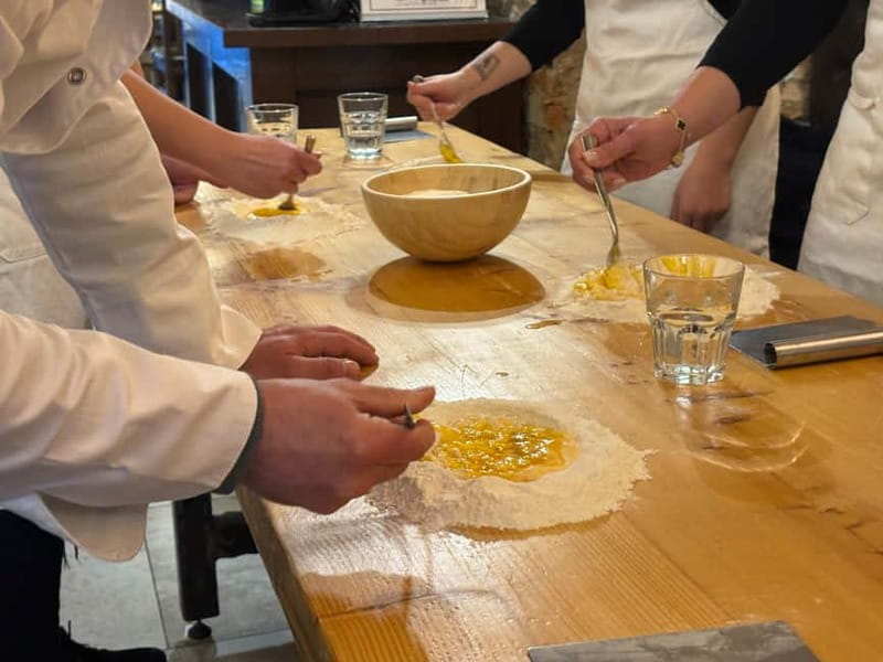 Florence: Premium Pasta Cooking Class with Tiramisu & Wine - Key points at a glance
