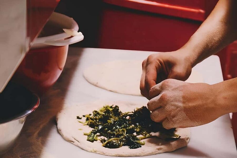 Florence: Private Pizza Making Class with Wine Tasting - The instructor’s style and what you should expect