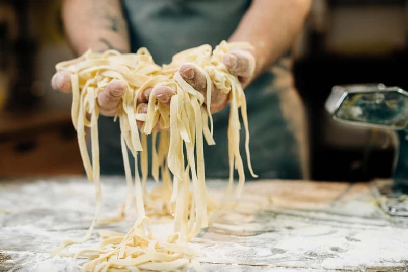 Florence: Tuscan cooking class with handmade pasta and wine - Making pasta in the heart of Florence