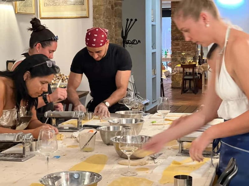 Florence: Tuscan cooking class with handmade pasta and wine - Timing, location, and practical details