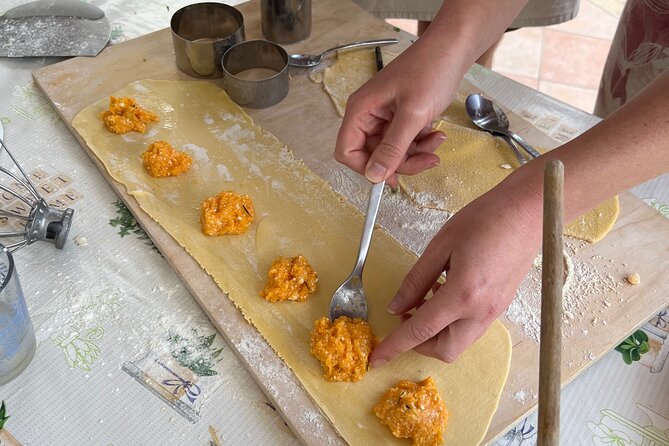 Fresh local pasta lesson in the garden - What the two-and-a-half-hour schedule feels like