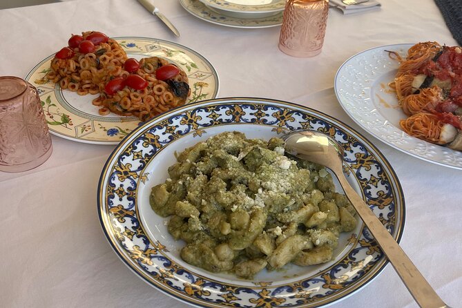 Fresh local pasta lesson in the garden - How Teresa teaches