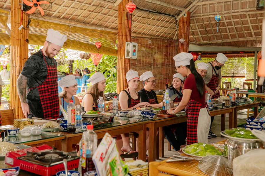 From Hoi An: Market Tour, Basket Boat Ride and Cooking Class - Guides make the difference