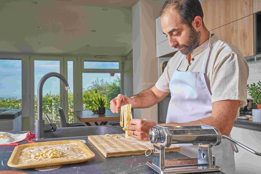 From the garden to the table: Sicilian cooking class - Starting with street food and garden produce