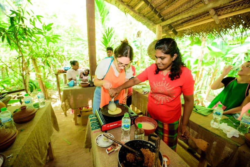 Galle: Sri Lankan Cuisine Cooking Experience - Fresh coconut, sambol, and the work behind the food