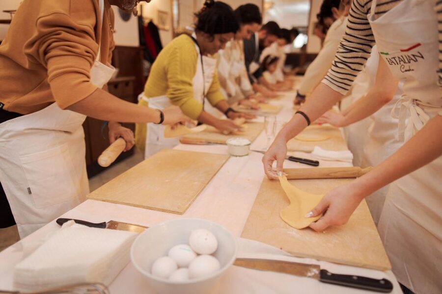 Gelato and Pasta Cooking Class in Rome - Piazza Navona - What makes it feel Roman rather than generic